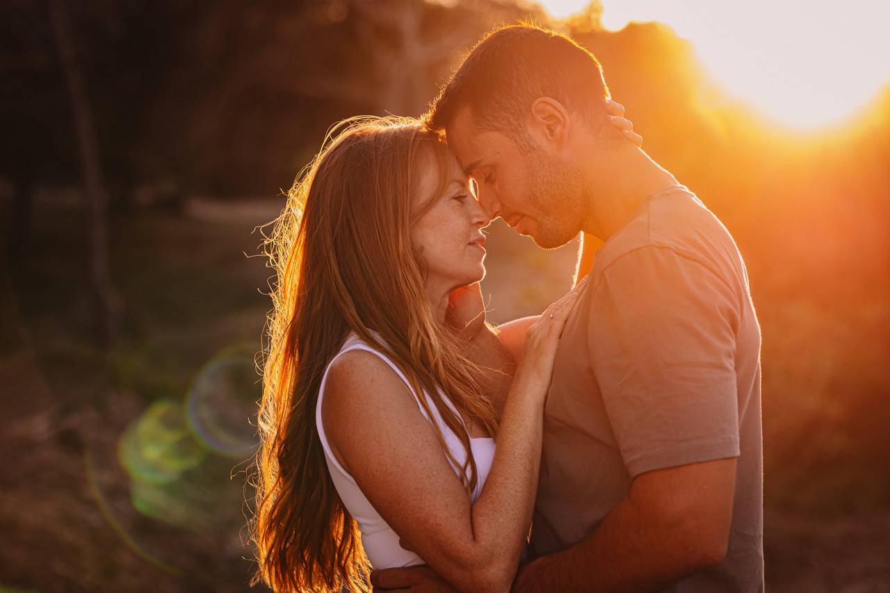 Você manteria um relacionamento LAT?  É o que está na moda depois de casar!