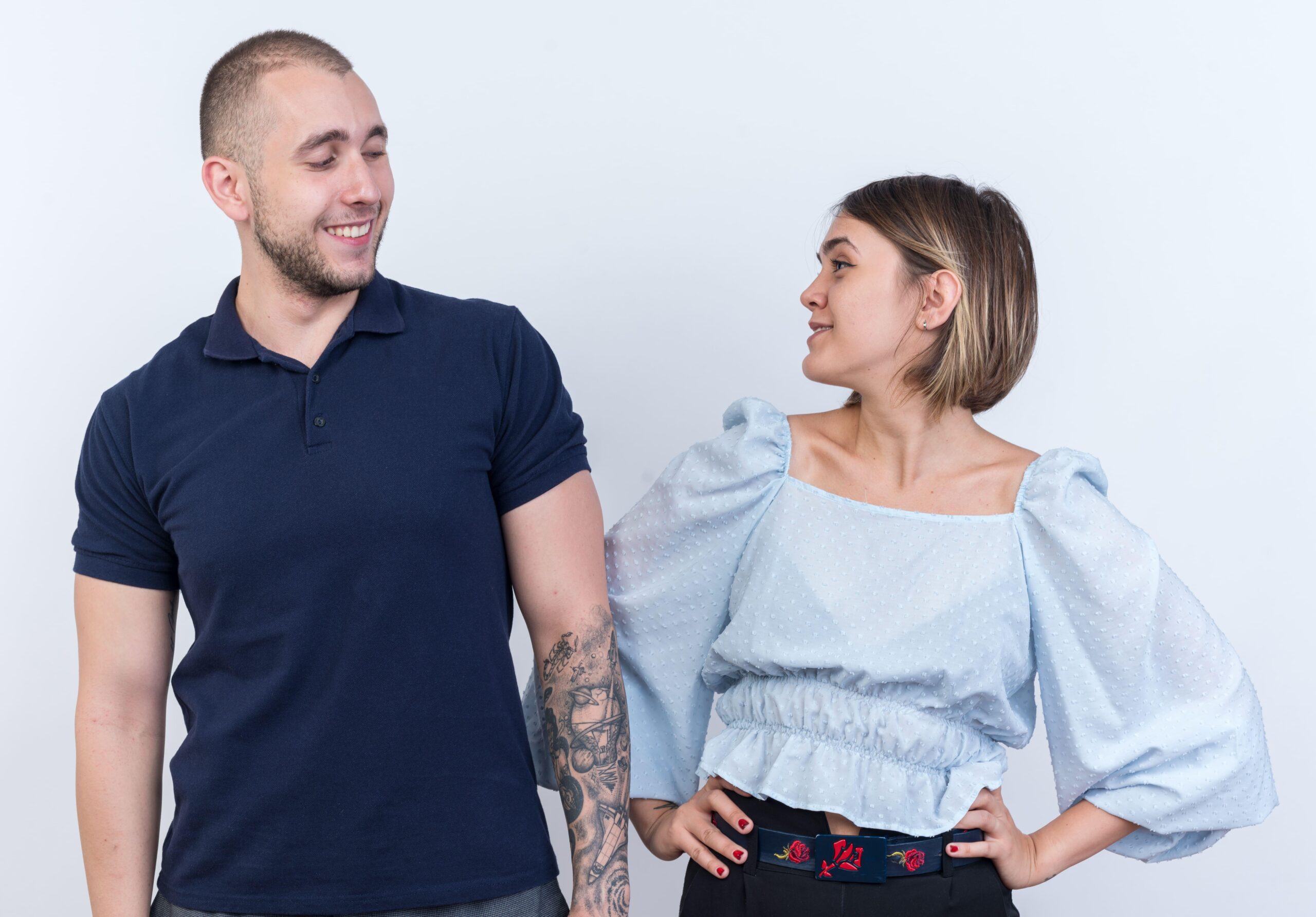 Os opostos se atraem no amor?  – Descubra se é verdade